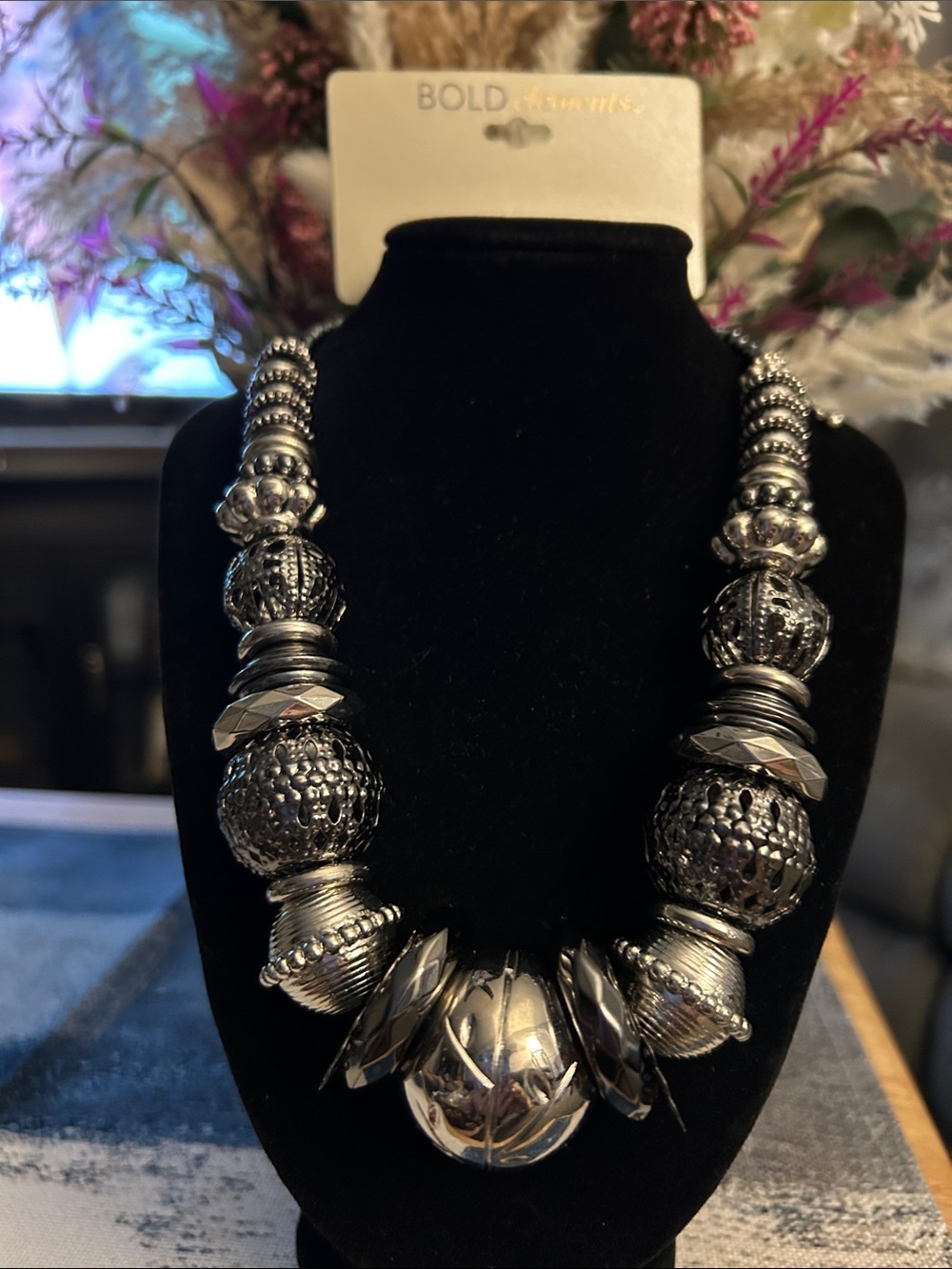 BOLD elements Gunmetal Chunky Beaded Necklace